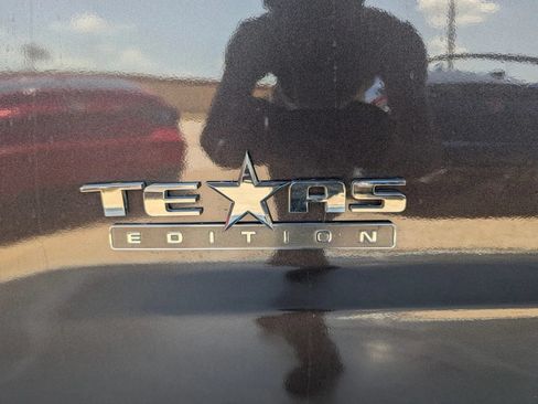 Used 2017 Chevrolet Tahoe LT w/ Texas Edition Package RWD image 9