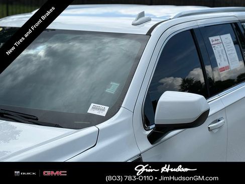 Used 2021 GMC Yukon SLT w/ Rear Media and Nav Package AWD/4WD image 11