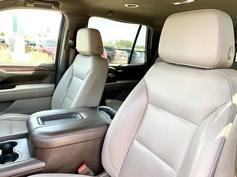 Used 2021 Chevrolet Tahoe LT RWD image 12