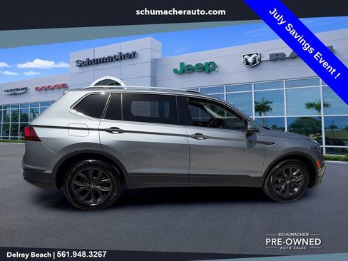 Used 2024 Volkswagen Tiguan SE FWD image 8