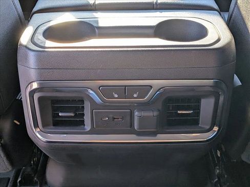 Used 2021 GMC Sierra 1500 SLT image 17