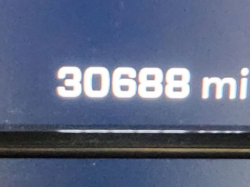 Used 2023 Chevrolet Silverado 1500 High Country w/ Technology Package image 7