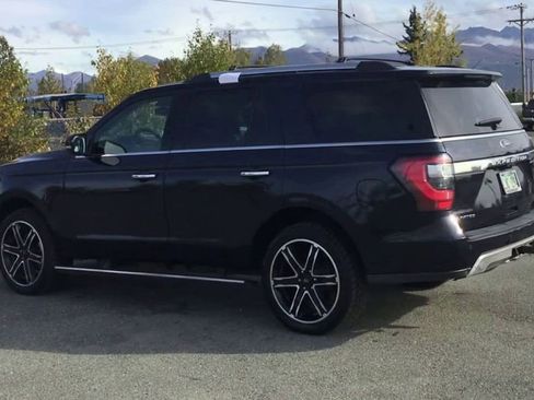 Used 2021 Ford Expedition Limited image 6