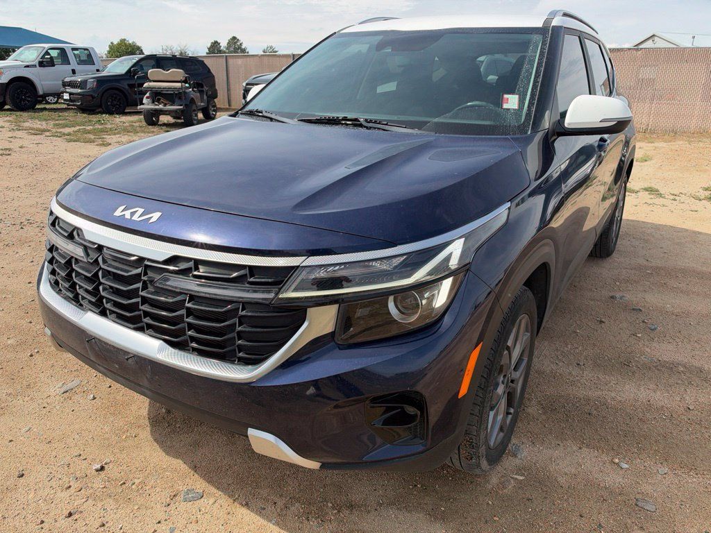 Certified 2024 Kia Seltos S AWD/4WD image 1