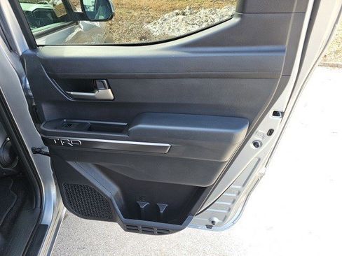Used 2025 Toyota Tacoma TRD Off-Road image 17