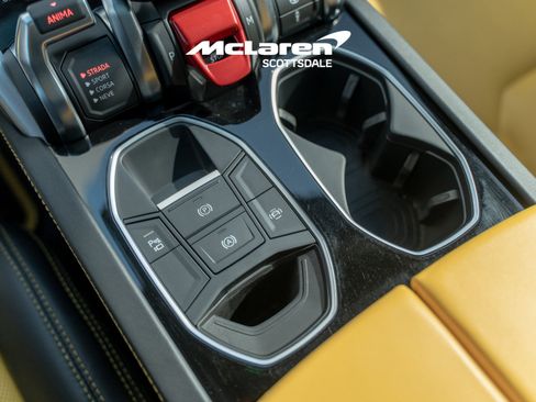 Used 2021 Lamborghini Urus image 15