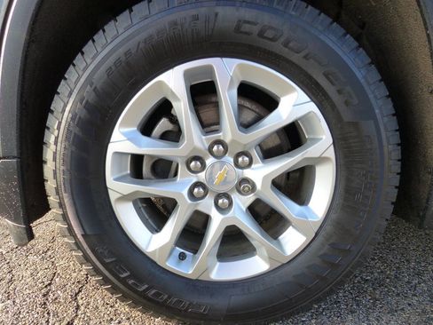 Used 2020 Chevrolet Traverse LS w/ LPO, Floor Liner Package AWD/4WD image 13