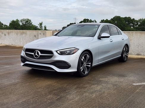 Used 2022 Mercedes-Benz C 300 Sedan image 3