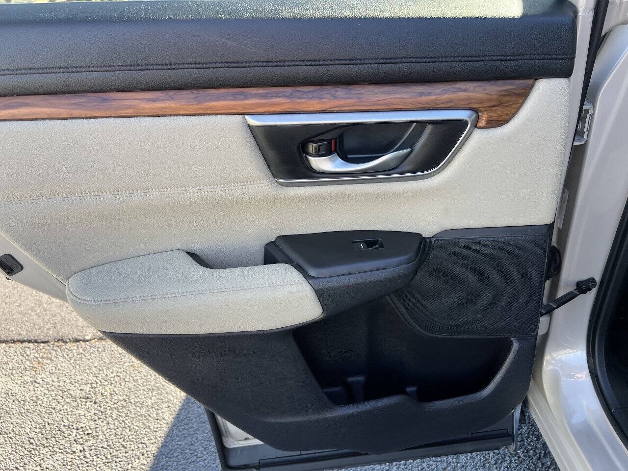 Used 2019 Honda CR-V EX image 16