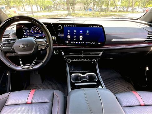 Used 2024 Chevrolet Traverse RS w/ LPO, Floor Liner Package FWD image 7