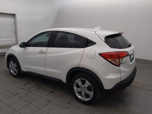 Used 2016 Honda HR-V EX image 3