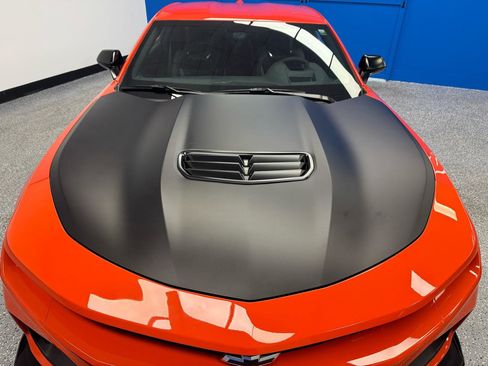 Used 2021 Chevrolet Camaro SS RWD image 29