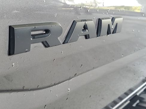 Used 2022 RAM 1500 Big Horn w/ Night Edition RWD image 5