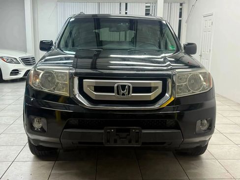 Used 2010 Honda Pilot Touring image 2