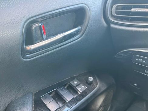 Used 2022 Toyota Prius LE FWD image 19