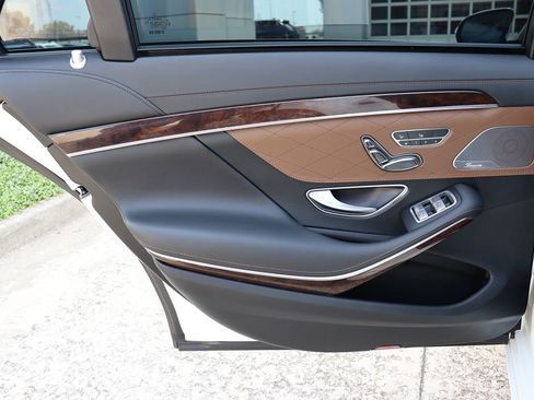 Used 2018 Mercedes-Benz S 560 4MATIC Sedan image 53