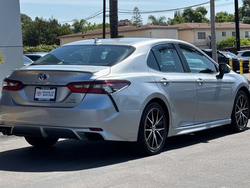 Used 2024 Toyota Camry SE w/ Audio Upgrade Package FWD image 5