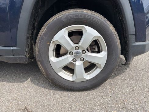 Used 2018 Jeep Compass Latitude w/ Popular Equipment Group image 7