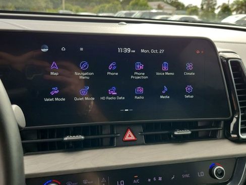 Used 2023 Kia Sportage X-Line w/ X-Line Premium Package image 24