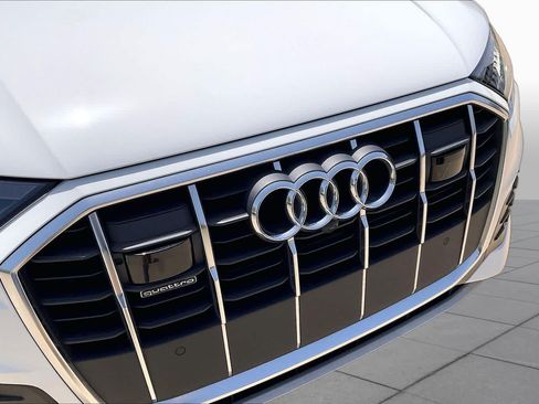 Used 2023 Audi Q7 3.0T Premium w/ Convenience Package AWD/4WD image 30