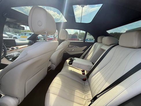 Used 2018 Mercedes-Benz E 300 4MATIC image 18