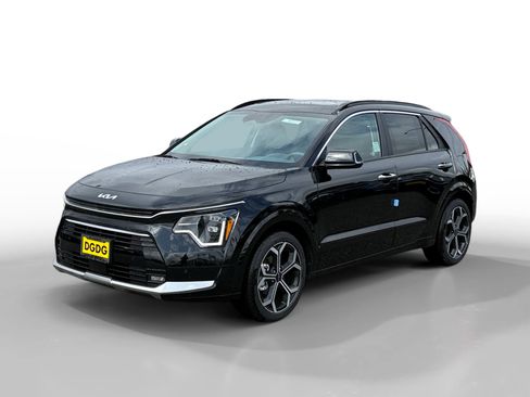 New 2025 Kia Niro SX Touring image 1