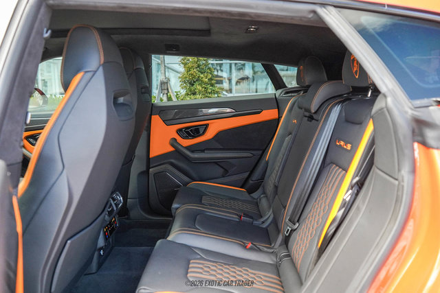 Used 2024 Lamborghini Urus S AWD/4WD image 33
