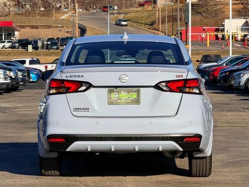 Used 2024 Nissan Versa SR w/ Trunk Package image 4