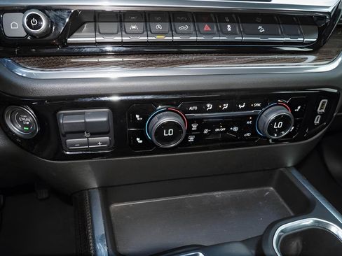 Certified 2024 Chevrolet Silverado 1500 RST w/ Convenience Package II AWD/4WD image 13
