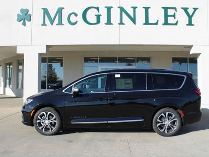 New 2026 Chrysler Pacifica Pinnacle