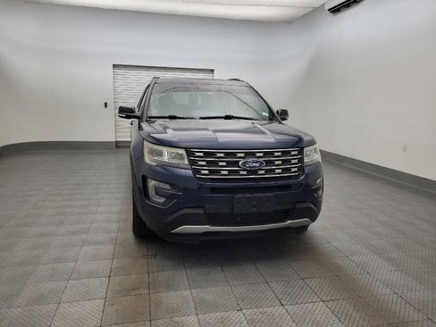 Used 2017 Ford Explorer XLT w/ Equipment Group 202A AWD/4WD image 14