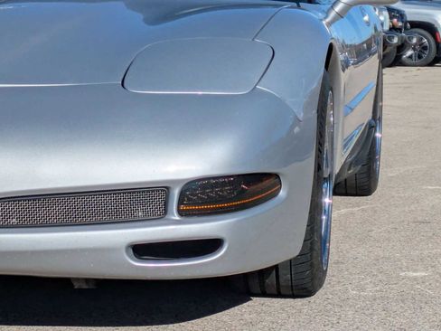 Used 2003 Chevrolet Corvette Z06 w/ Memory Package, 3 Drivers image 10