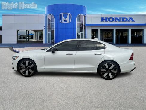 Used 2024 Volvo S60 T8 Ultimate w/ Climate Package image 3