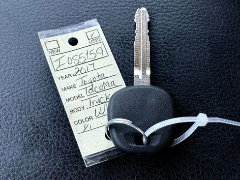 Used 2017 Toyota Tacoma SR image 35