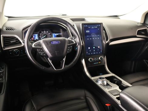 Used 2024 Ford Edge SEL w/ Convenience Package AWD/4WD image 2