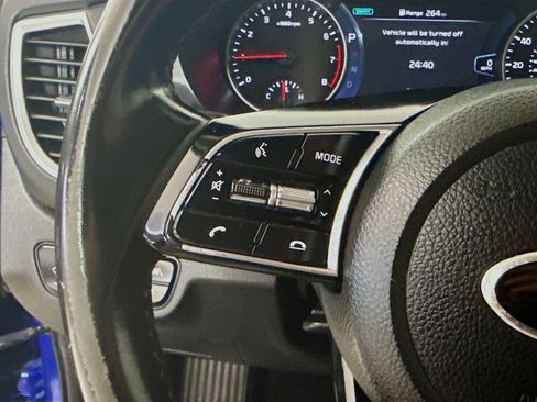 Used 2021 Kia Seltos SX w/ SX Sunroof Package AWD/4WD image 14