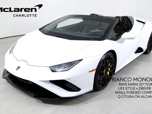 Used 2022 Lamborghini Huracan EVO image 1