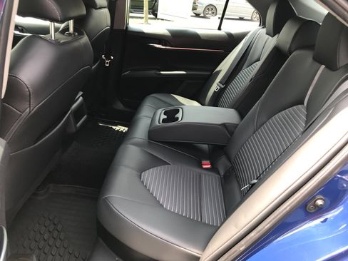 Used 2023 Toyota Camry SE w/ Convenience Package FWD image 23