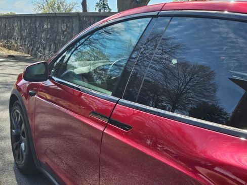 Used 2024 Tesla Model X AWD image 23