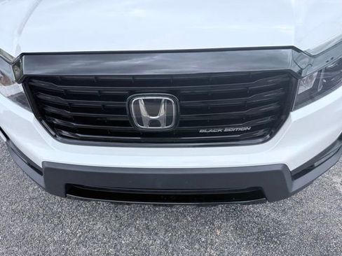 Used 2023 Honda Ridgeline Black Edition image 3