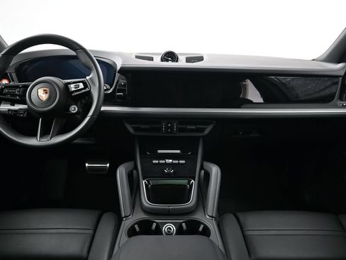 Certified 2026 Porsche Cayenne AWD/4WD image 9