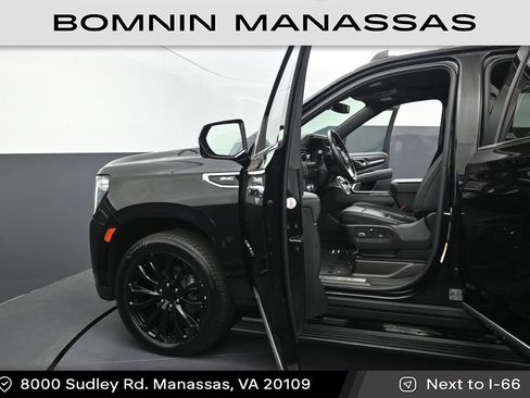 Used 2022 GMC Yukon Denali AWD/4WD image 13