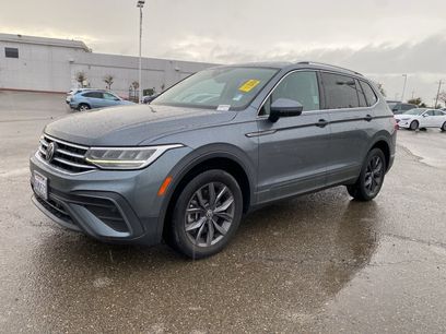 Used 2022 Volkswagen Tiguan SE