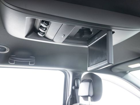 Used 2017 Dodge Grand Caravan SE FWD image 32