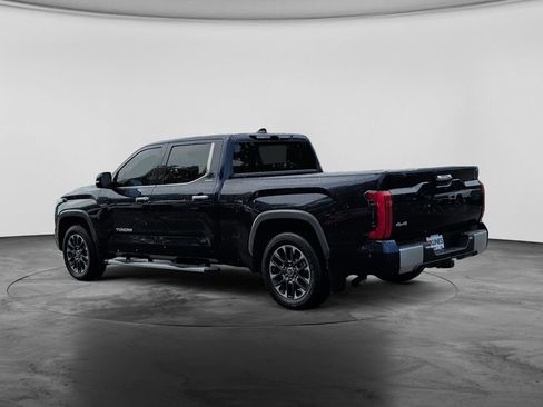 Used 2022 Toyota Tundra Limited w/ Power Package AWD/4WD image 5
