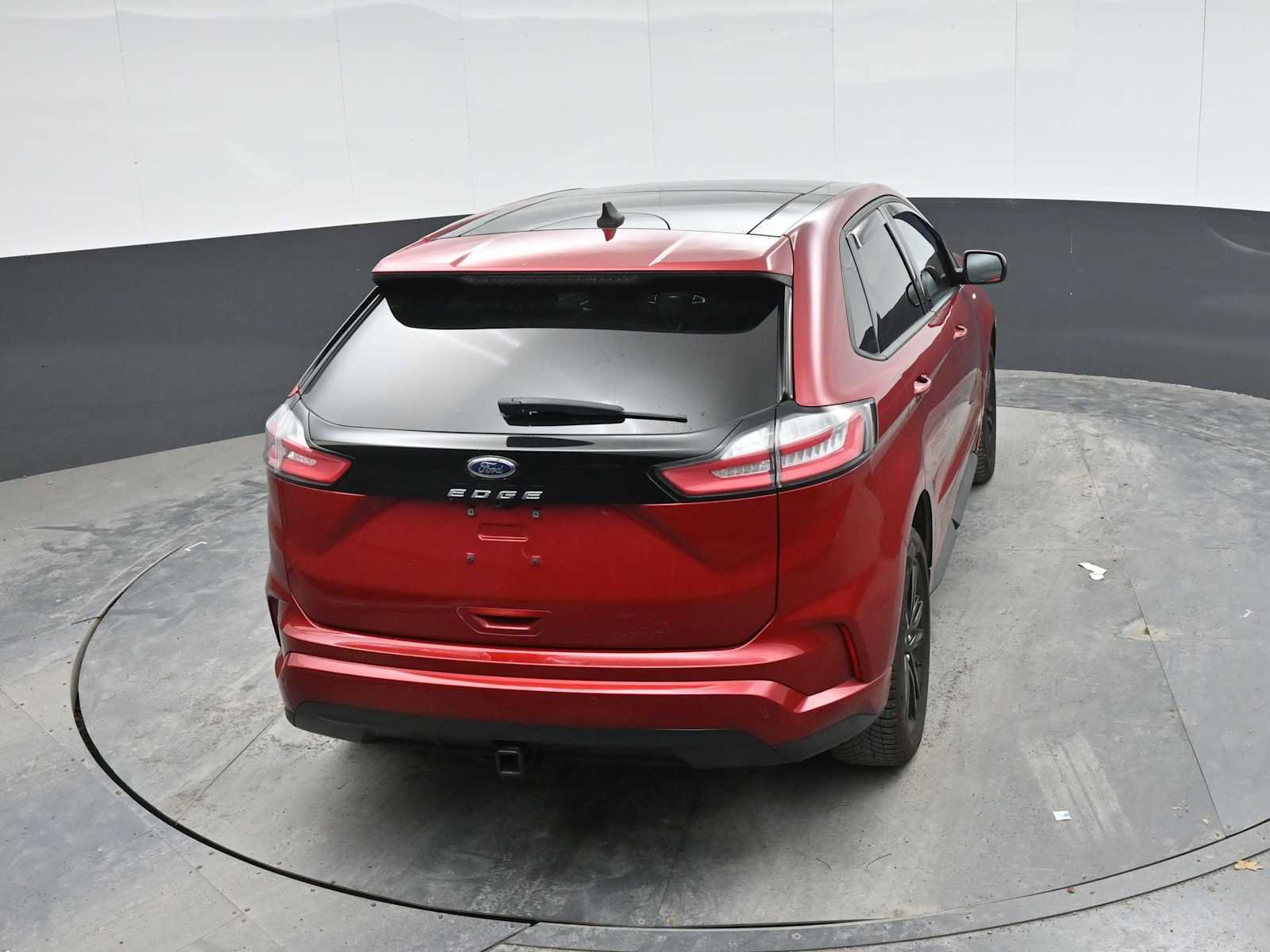Used 2022 Ford Edge ST-Line w/ Class II Trailer Tow Package AWD/4WD image 20