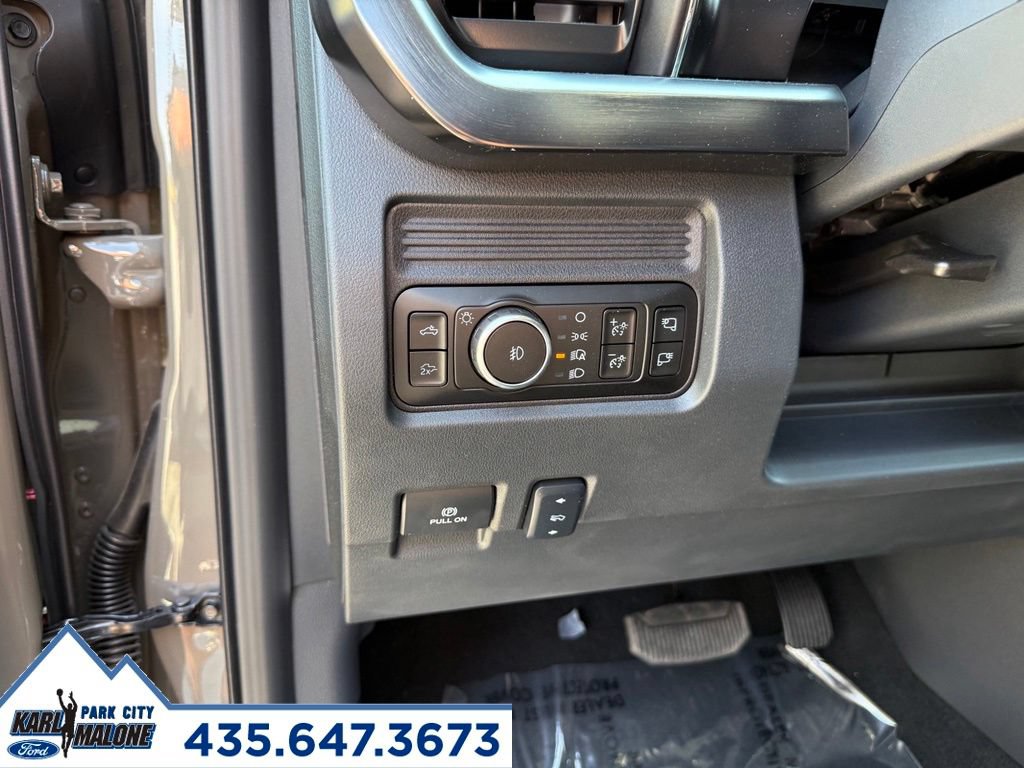 New 2026 Ford F350 Lariat w/ Chrome Package AWD/4WD image 17