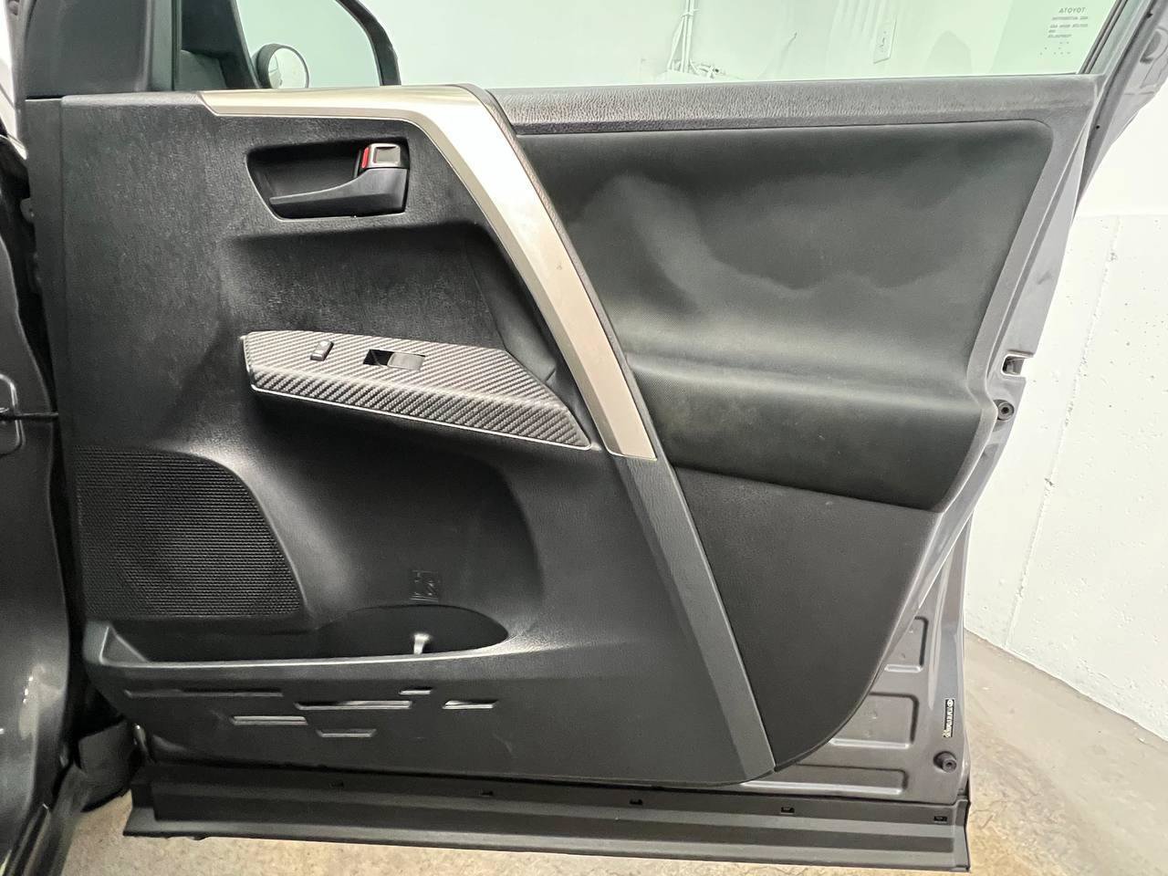 Used 2013 Toyota RAV4 XLE FWD image 13
