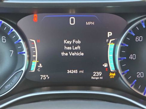 Certified 2024 Chrysler Pacifica Touring-L image 22