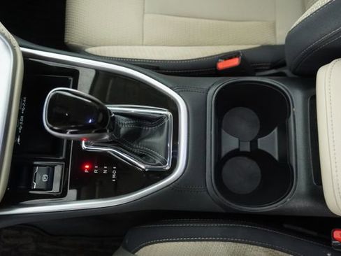 Used 2023 Subaru Outback Premium image 30